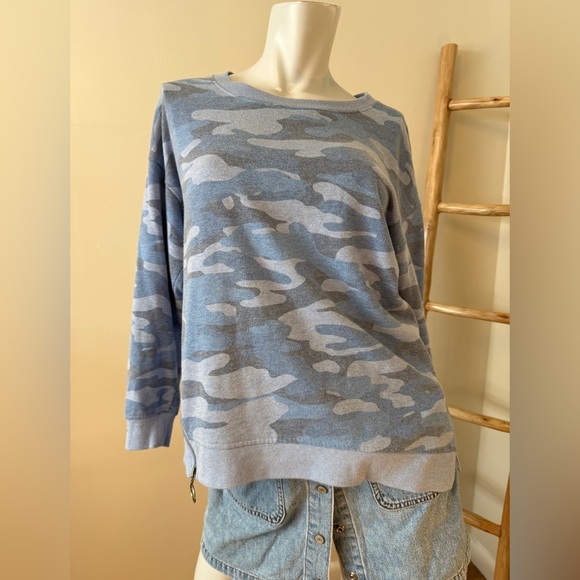 Democracy Blue Camouflage Crewneck Sweatshirt Zipper Detailing Small - Picture 1 of 6